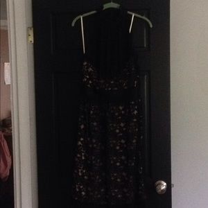 Black lace sleeveless midi dress